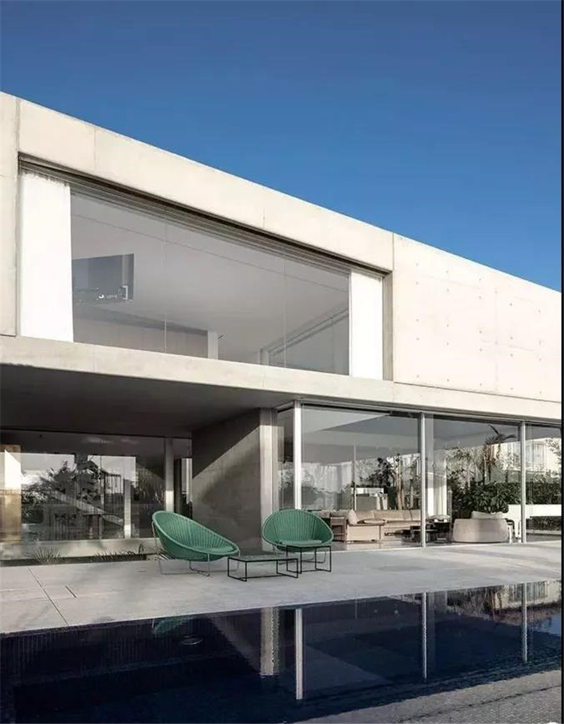 擁有三角形縷空鋁單板立面的特拉維夫住宅11